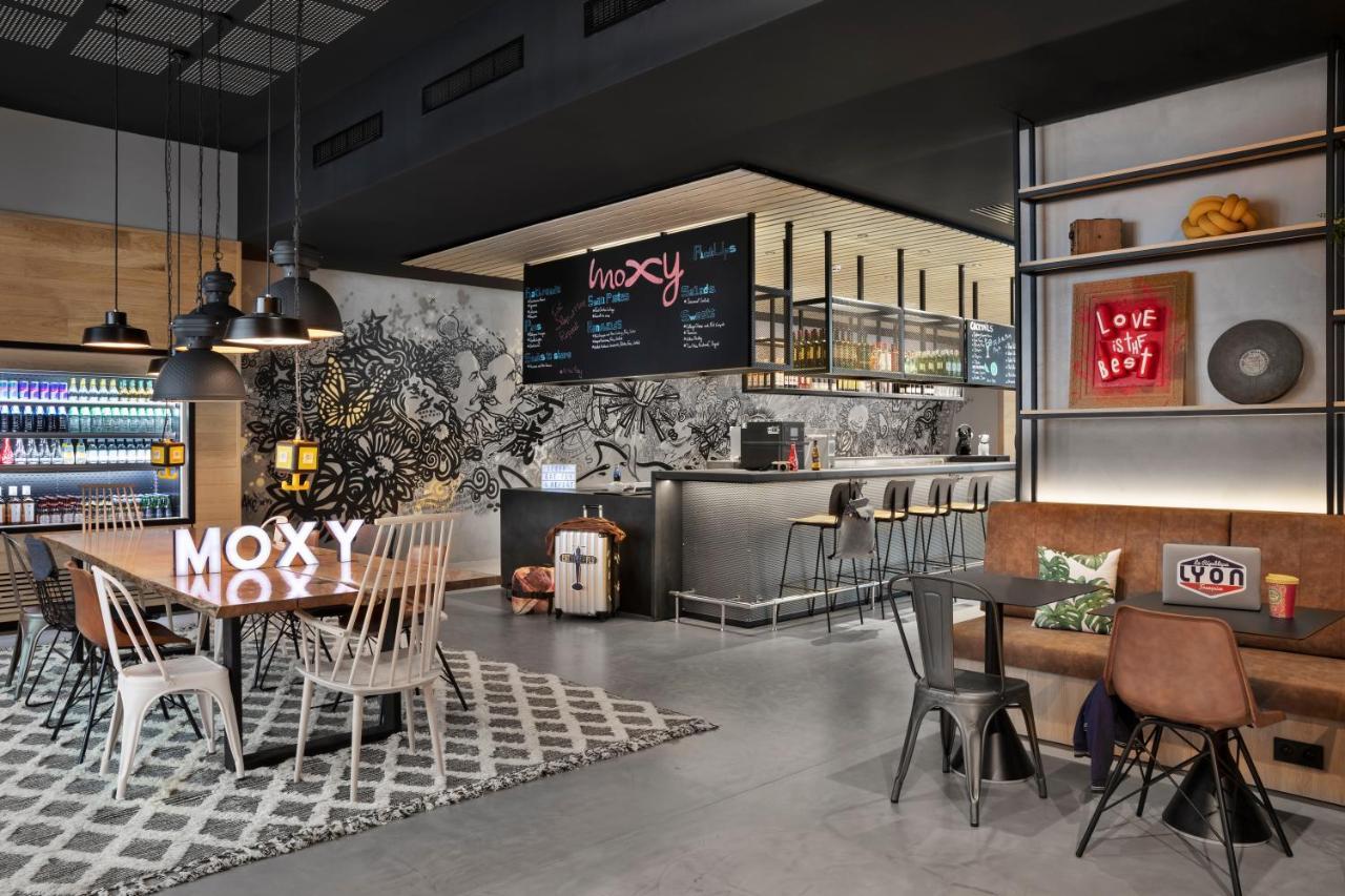 Hotel Moxy Lyon Airport Colombier-Saugnieu
