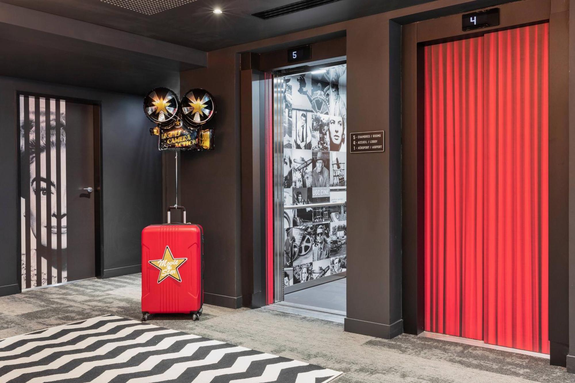 Hotel Moxy Lyon Airport Colombier-Saugnieu