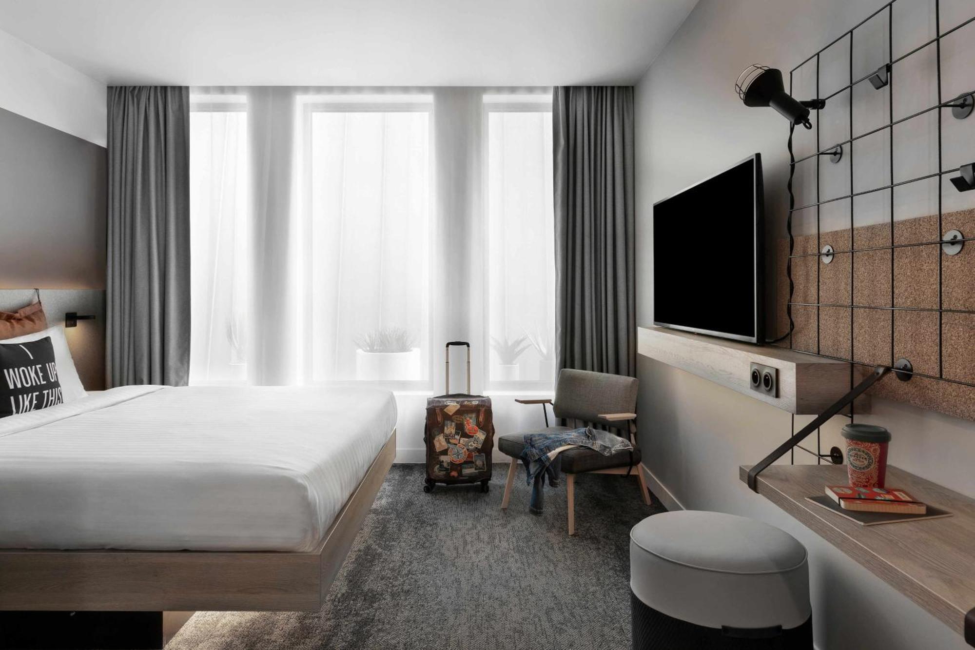 Hotel Moxy Lyon Airport
